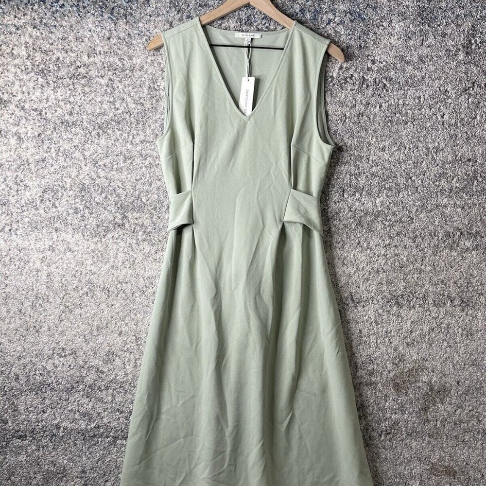 Zoe and Claire Dress Tie Back Midi‎ Sage Size Large